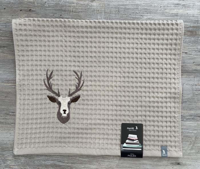 1 MÖVE Piquée Küchenhandtuch in beige mit Hirschkopf